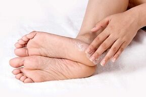 θεραπεία κρέμας μύκητα δέρματος ποδιών